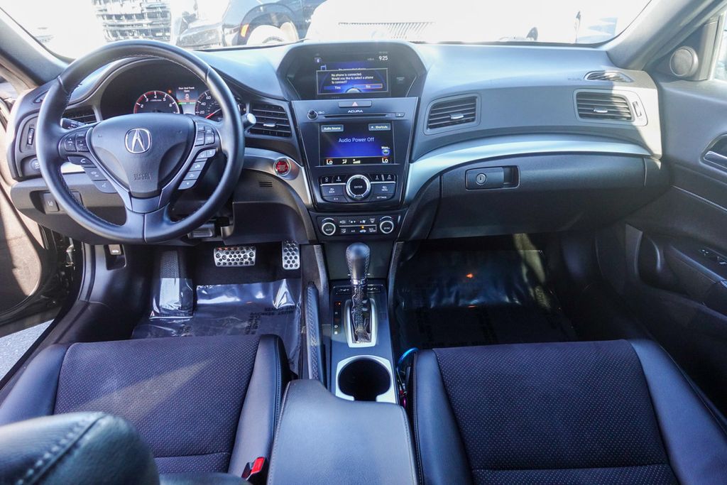 2017 Acura ILX Technology Plus A-Spec photo 27