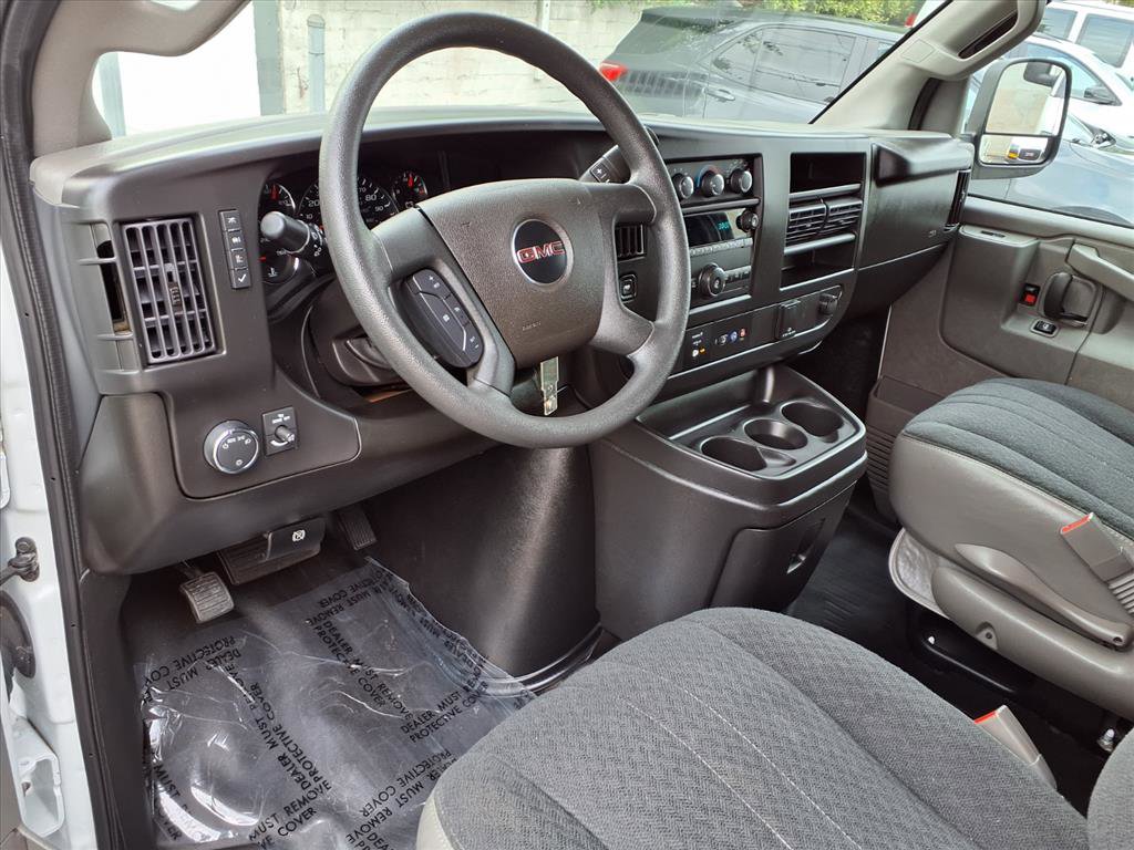 2023 Gmc Savana Cargo 2500 photo 4