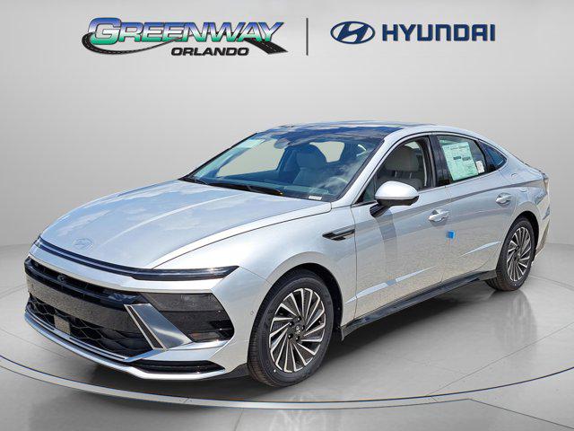2025 Hyundai Sonata Hybrid Limited photo 2