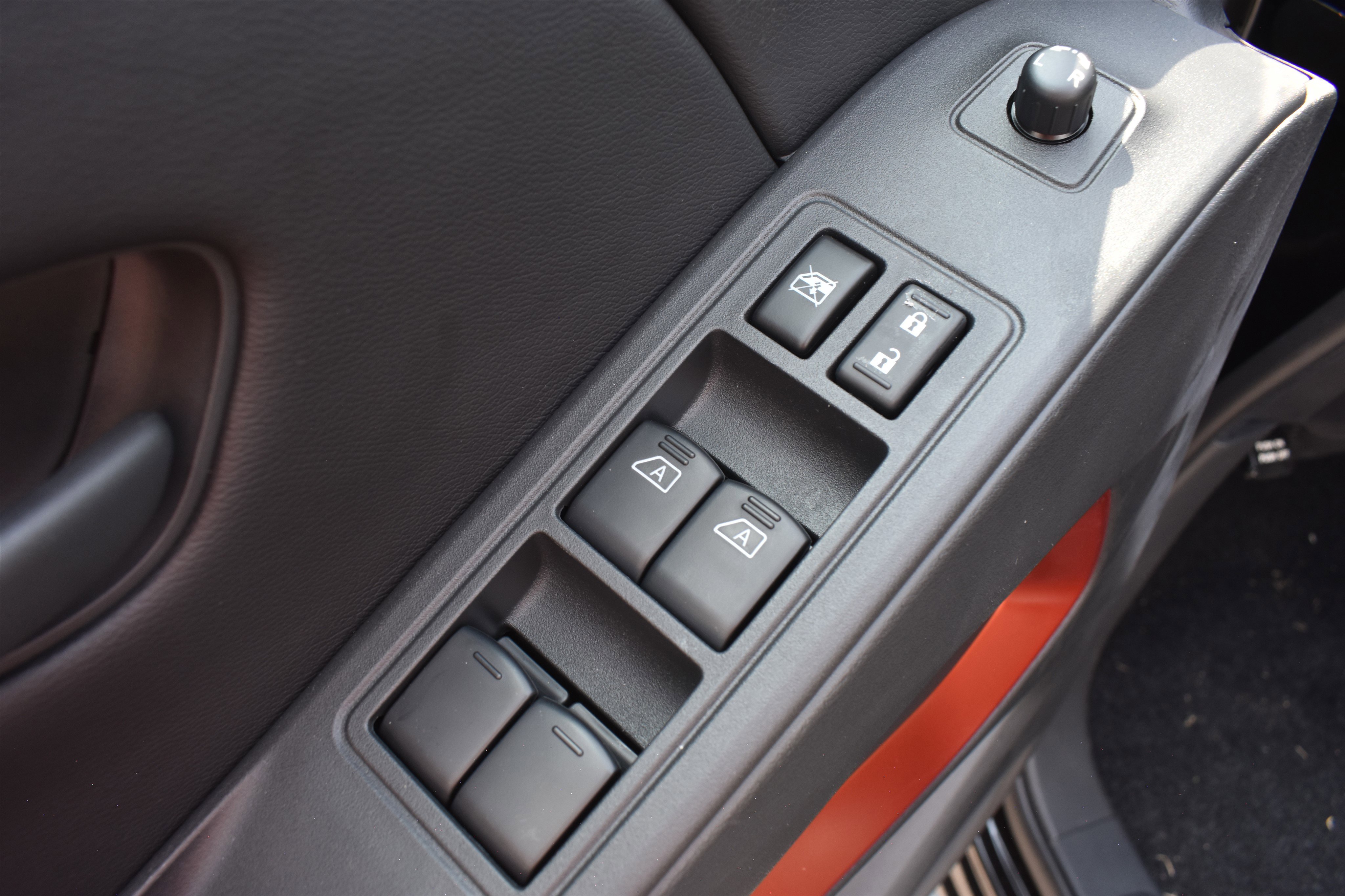2026 Nissan Frontier PRO-4X photo 3