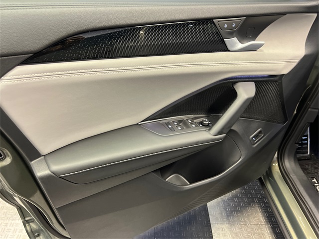 2025 Volkswagen Tiguan SE R-Line Black photo 7