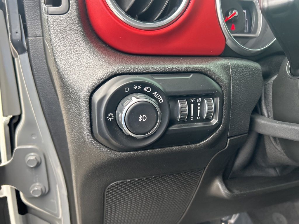 2021 Jeep Wrangler Unlimited Rubicon photo 35