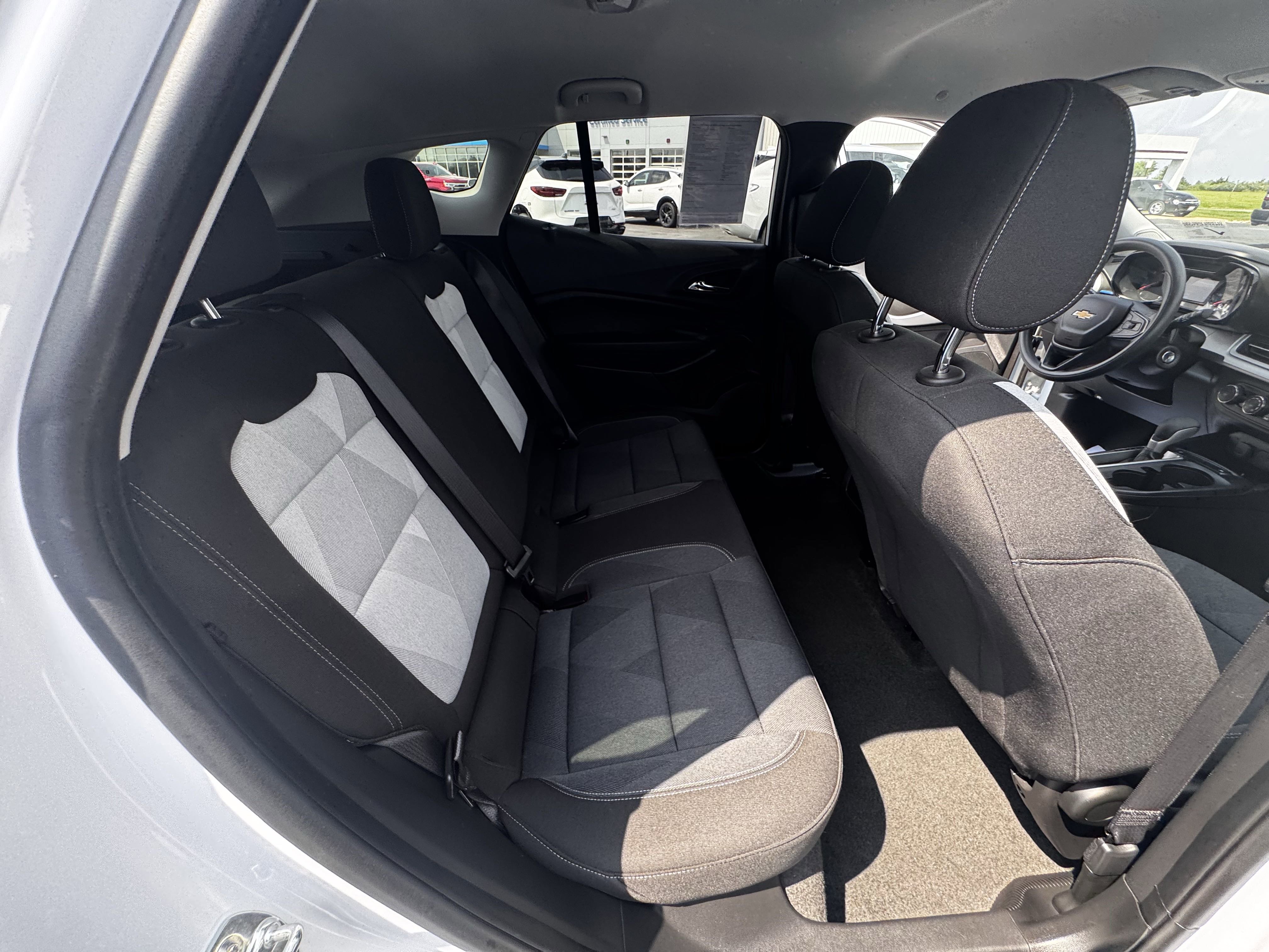 2025 Chevrolet Trax LS photo 3