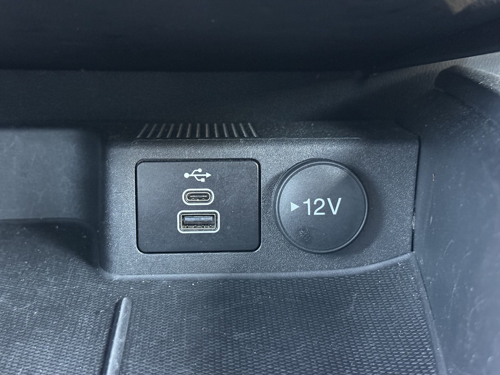 2024 Ford Escape ST-Line photo 26