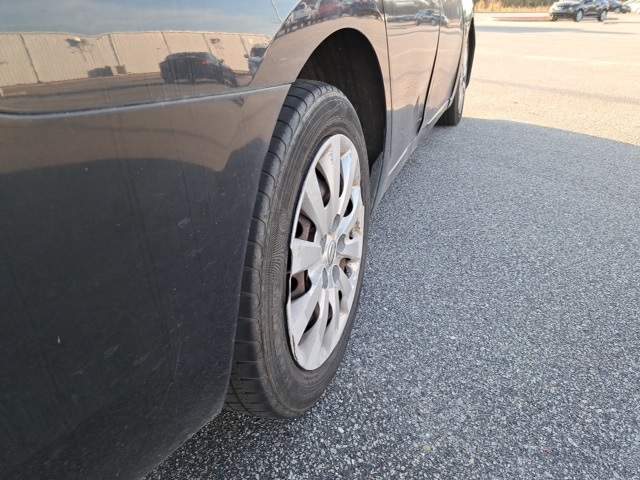 2015 Nissan Sentra SV photo 2