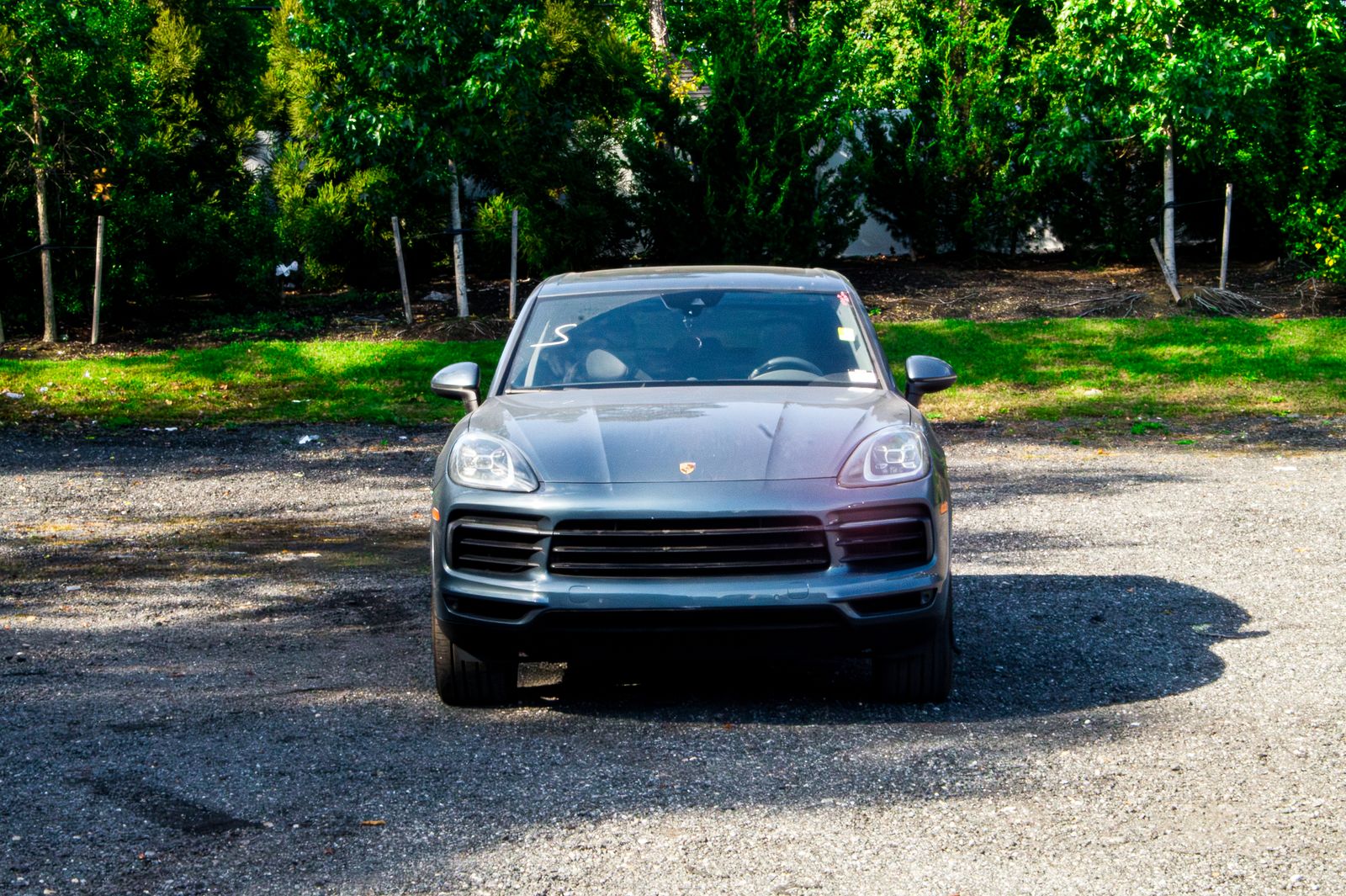 2019 Porsche Cayenne Base photo 2