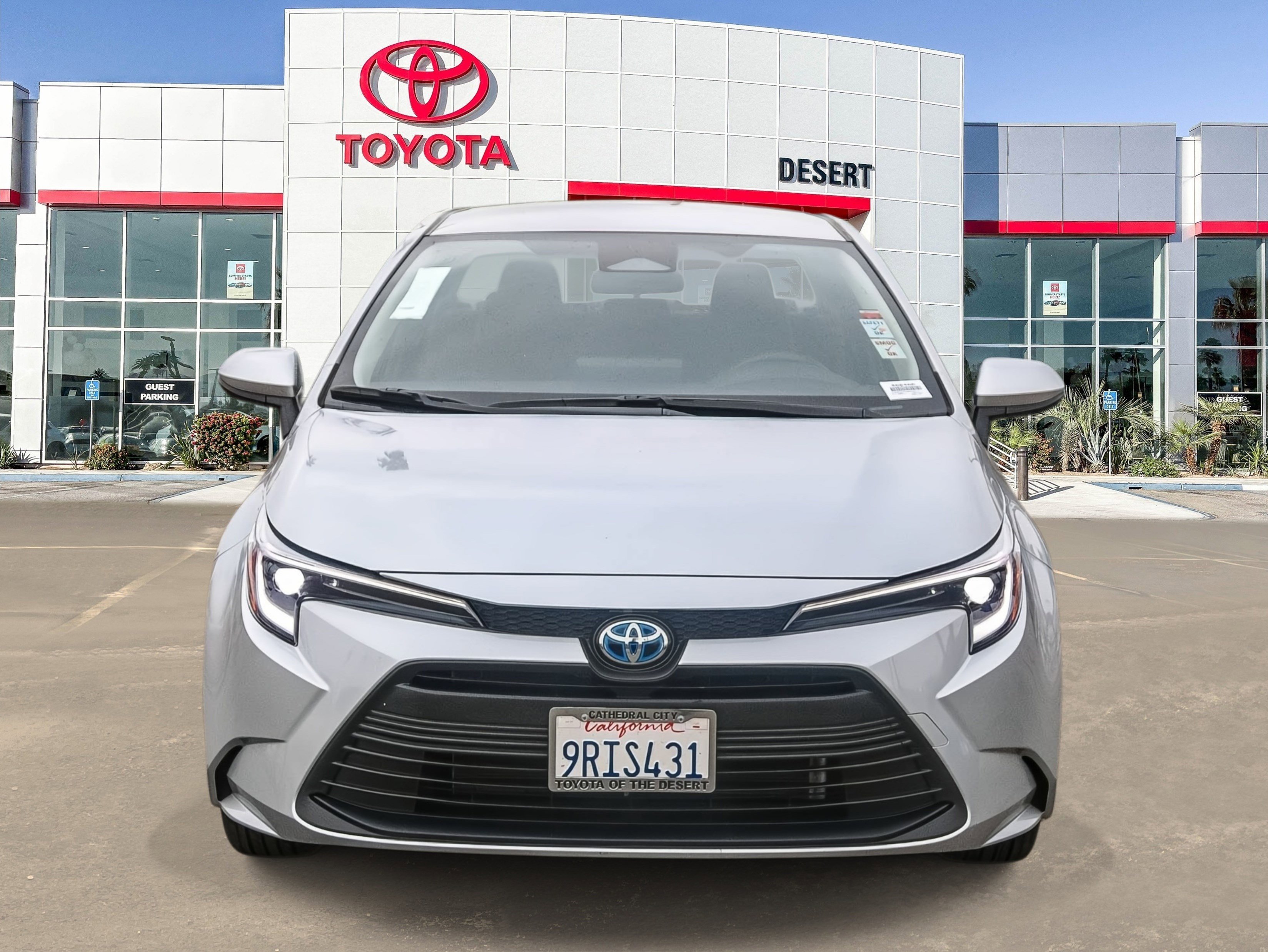 2025 Toyota Corolla Hybrid LE photo 2