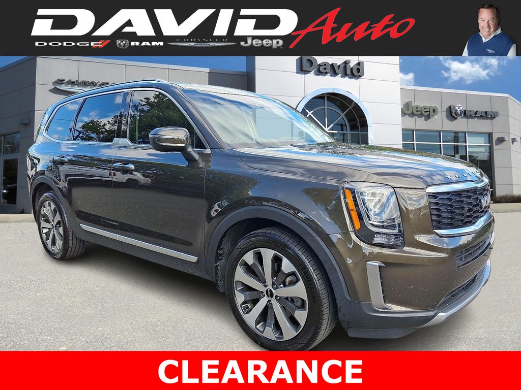 2022 Kia Telluride S's photo