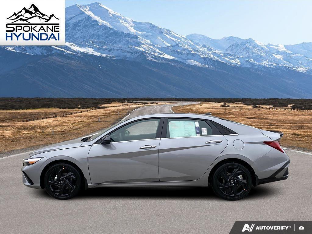 2026 Hyundai Elantra SEL Sport photo 2