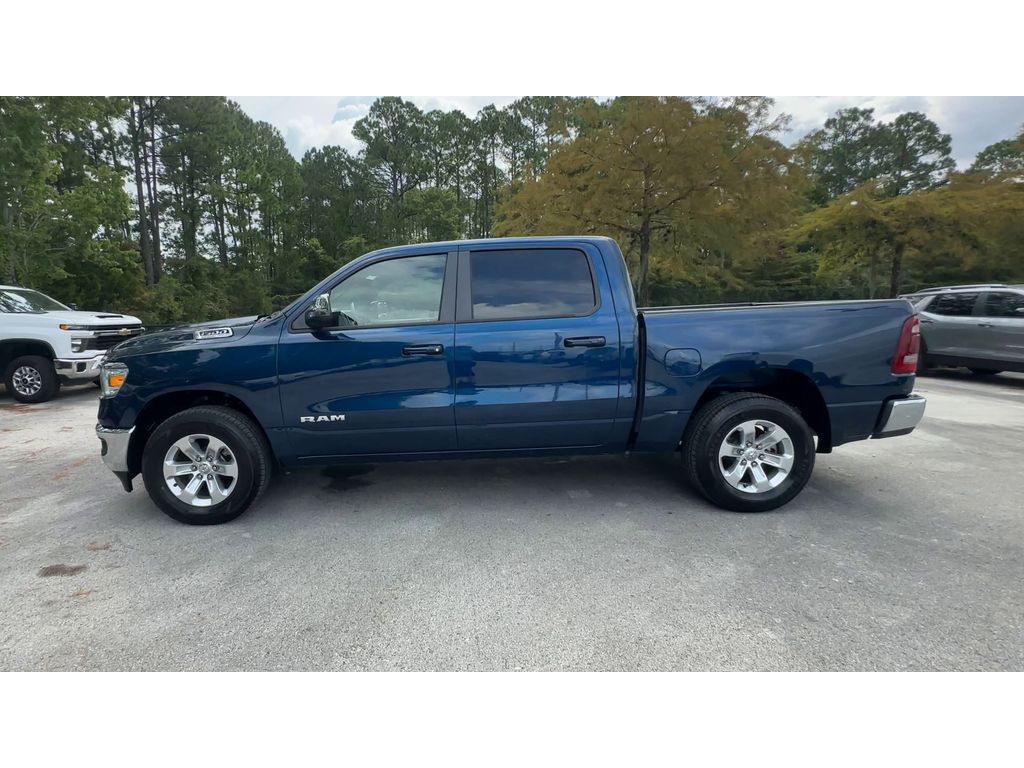 2024 Ram 1500 Laramie photo 2