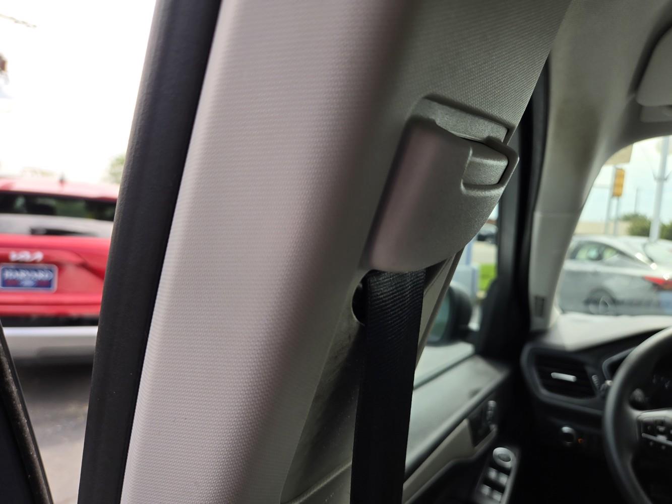 2022 Ford Escape S photo 25