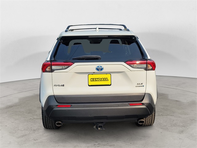 2019 Toyota RAV4 Hybrid XLE photo 3