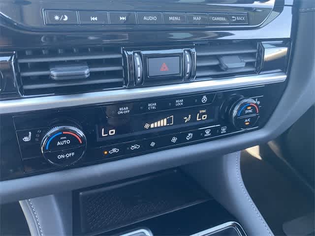 2025 Nissan Pathfinder SL photo 20