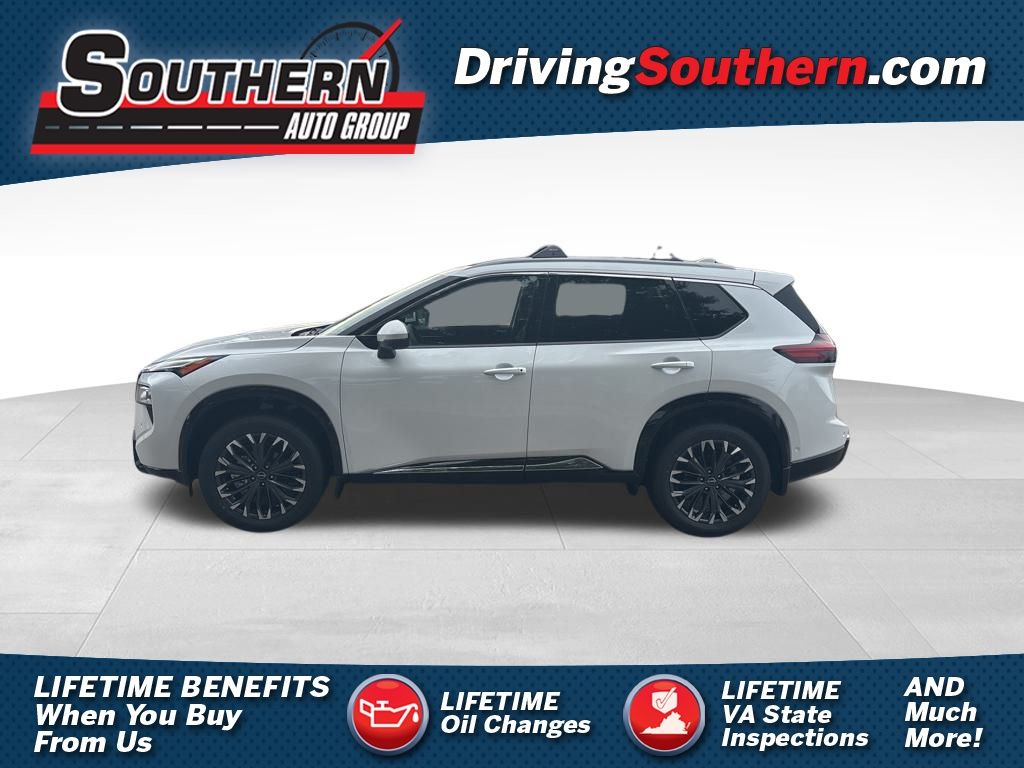 2026 Nissan Rogue Platinum's photo