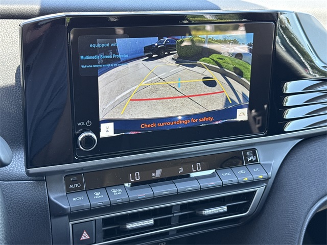 2025 Toyota Camry LE photo 19