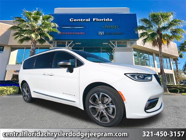 2026 Chrysler Pacifica Pinnacle's photo