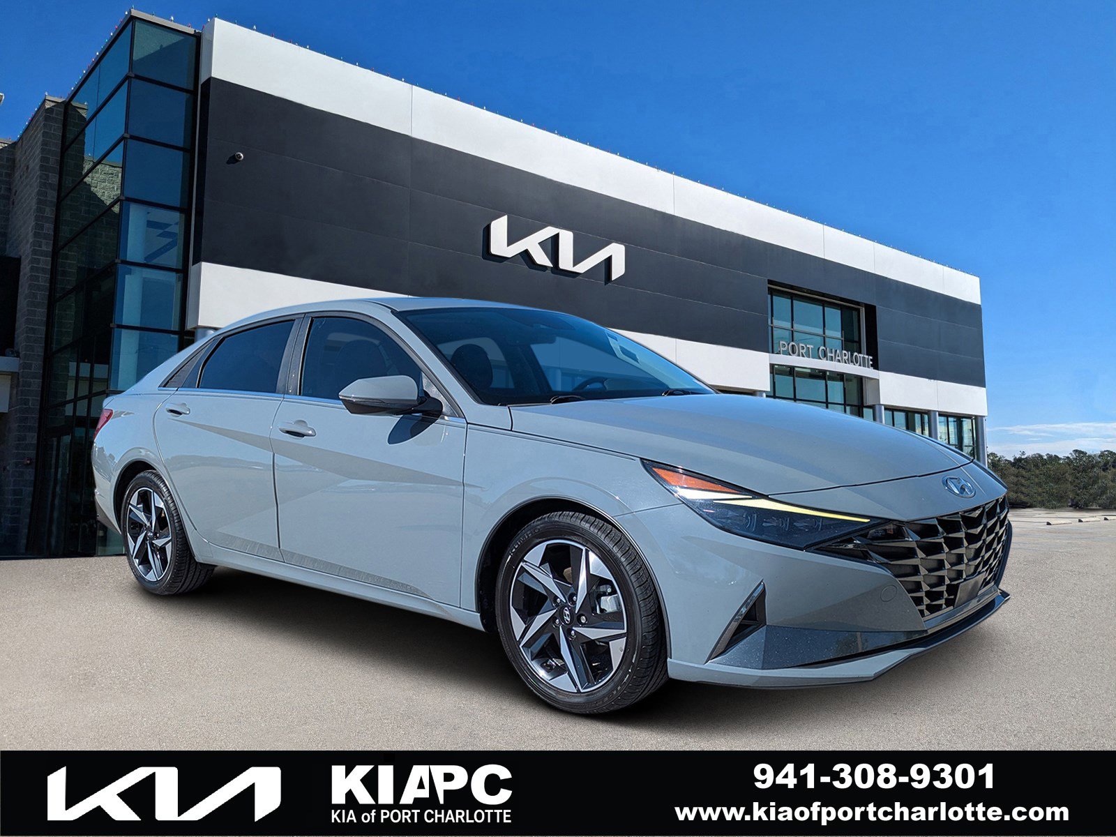 2021 Hyundai Elantra Limited's photo