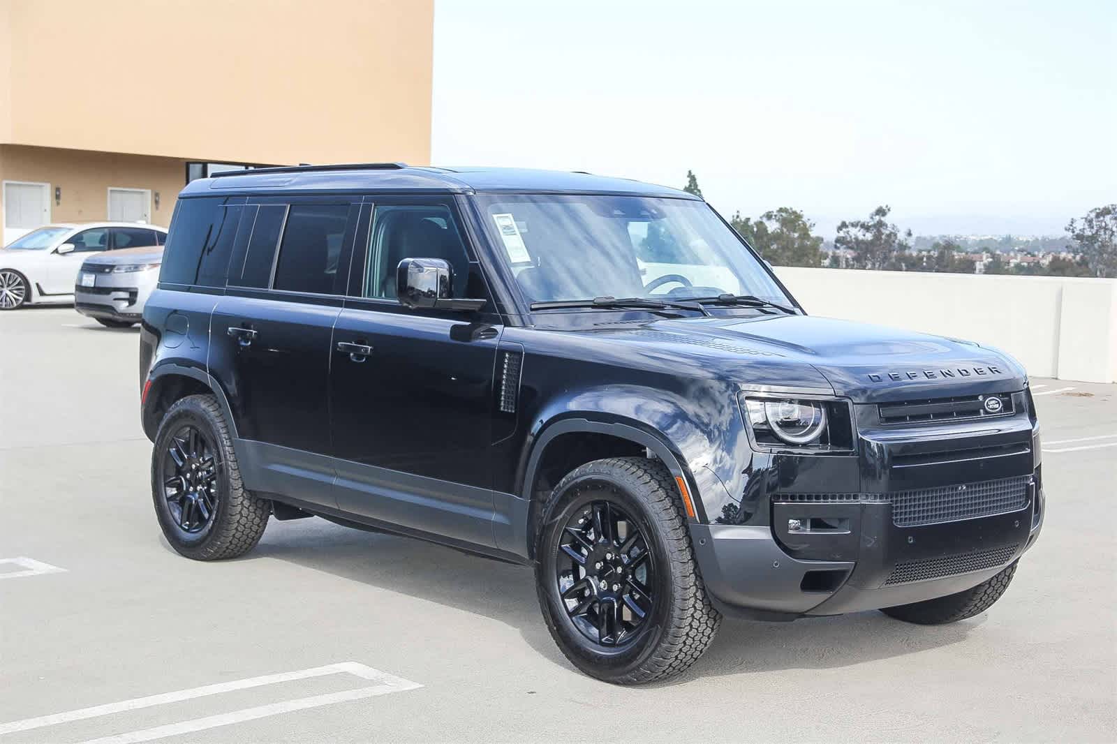 2026 Land Rover Defender 110 S photo 3