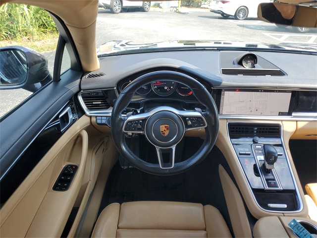 2018 Porsche Panamera 4 photo 24