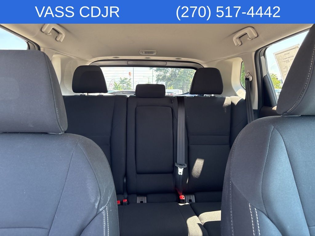 2023 Nissan Rogue S photo 19