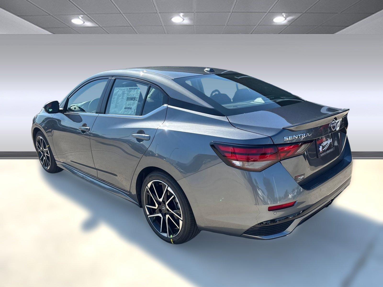 2025 Nissan Sentra SR photo 3