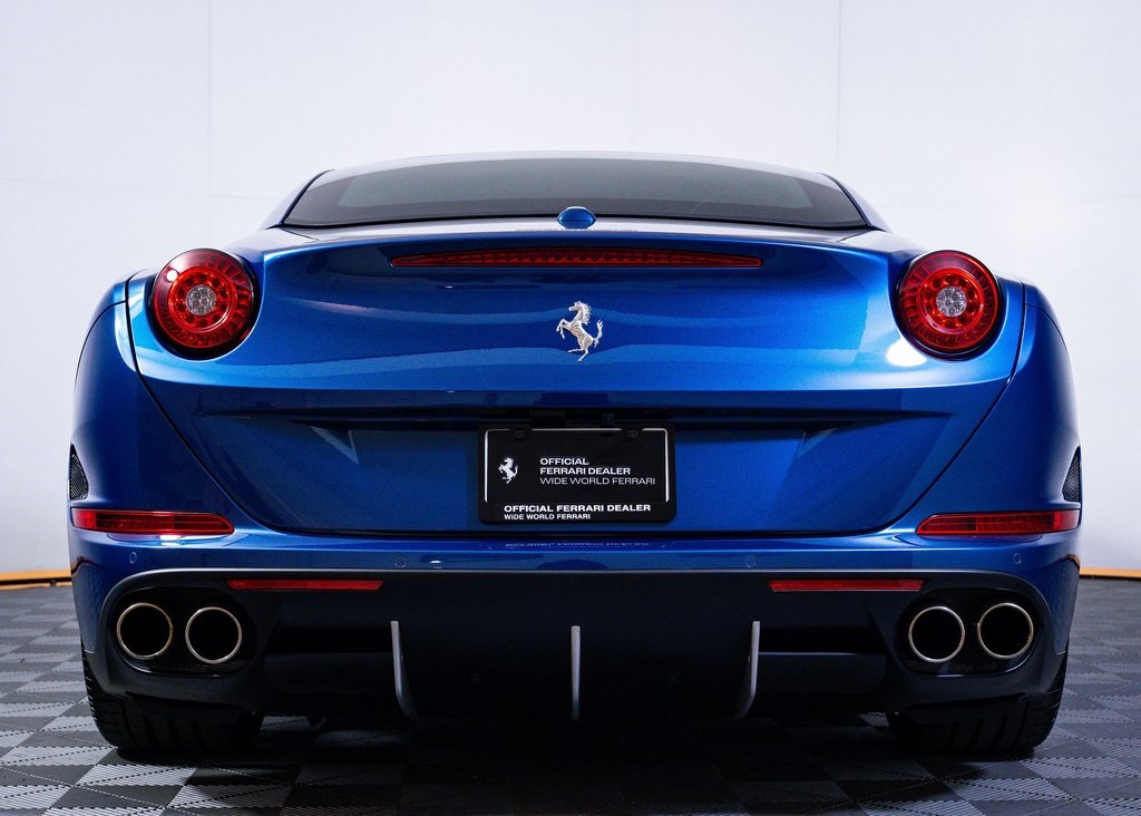 Certified Used 2017 Blu Abu Dhabi Metallic Ferrari T image 15