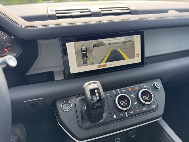 2024 Land Rover Defender 110 S photo 16