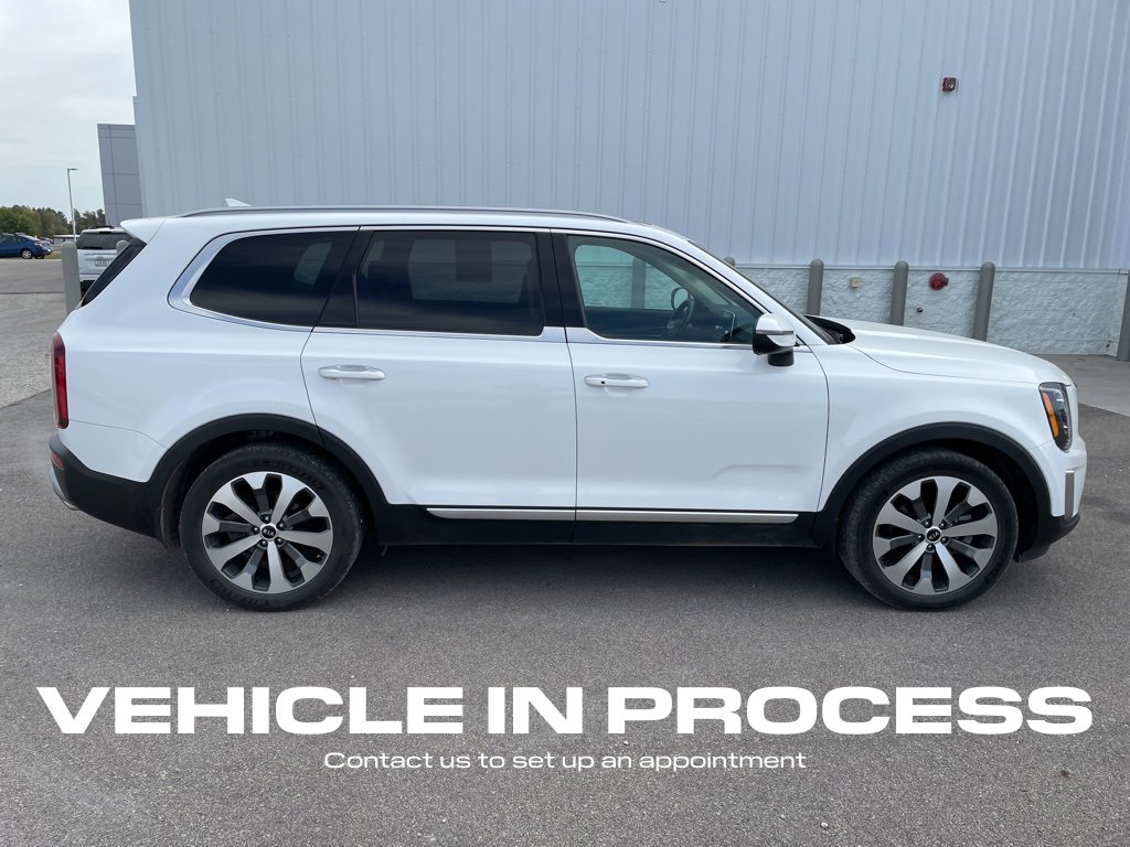 2020 Kia Telluride S photo 2