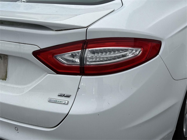 2014 Ford Fusion SE photo 10