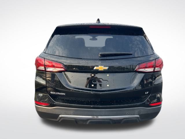 2024 Chevrolet Equinox LT photo 4