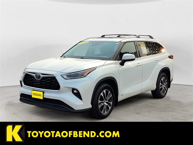 2022 Toyota Highlander Hybrid XLE