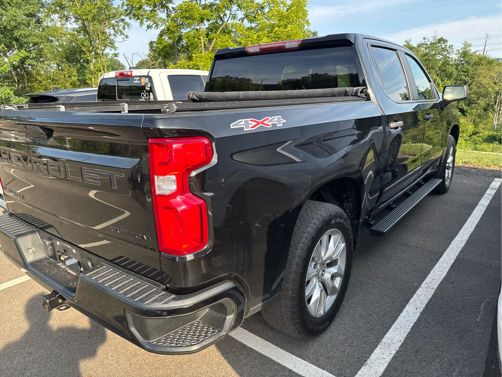 2020 Chevrolet Silverado 1500 Custom photo 4