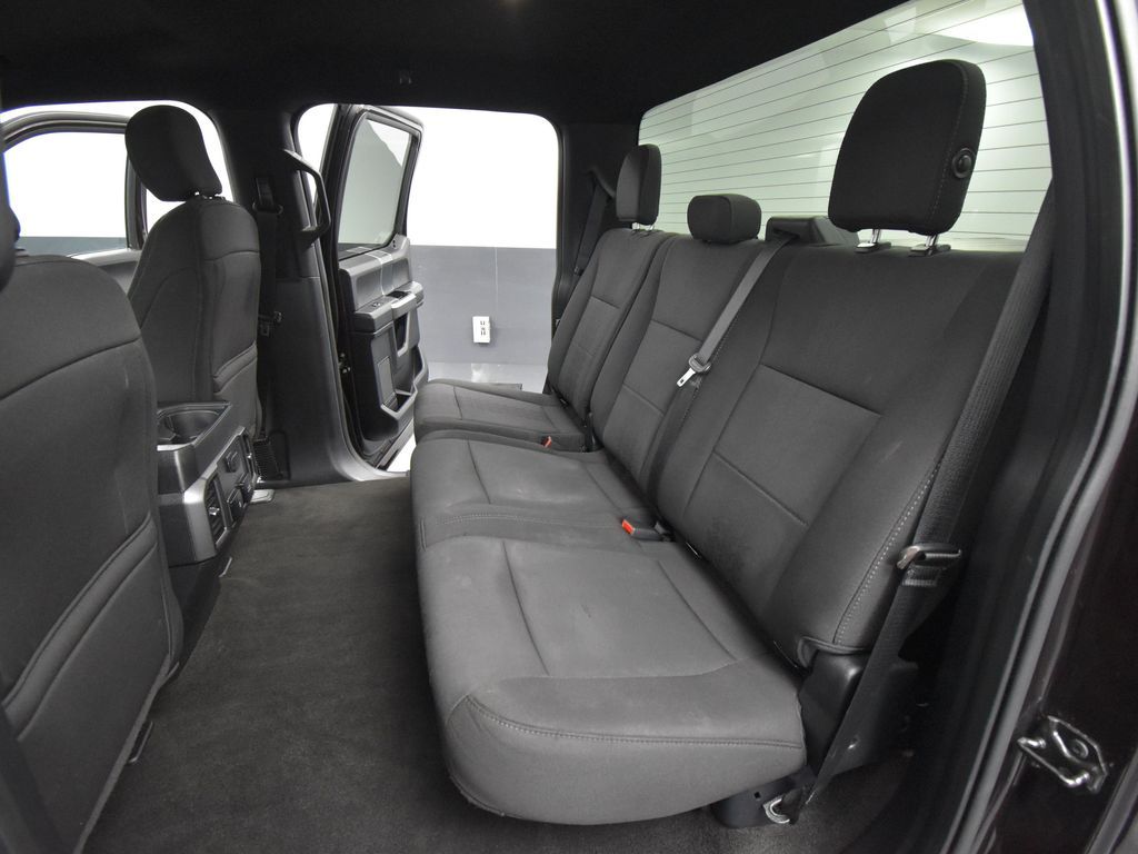 2018 Ford F-150 XLT FX4 photo 30