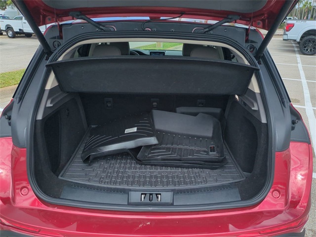 2022 Lincoln Corsair Standard photo 12
