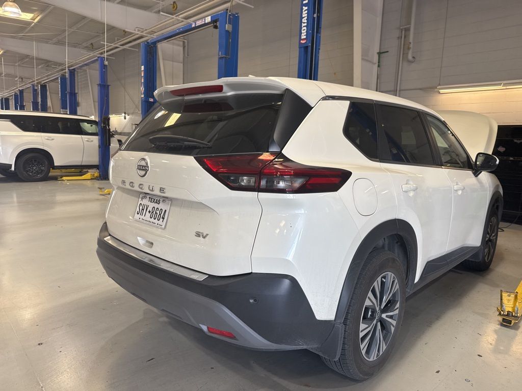 2023 Nissan Rogue SV photo 5
