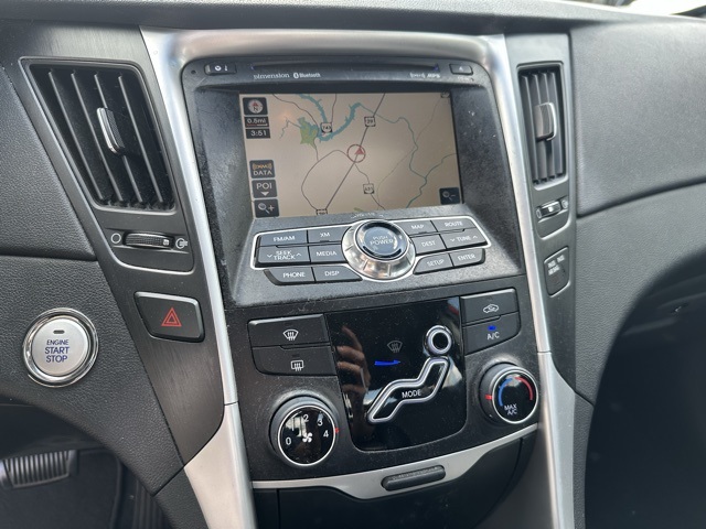 2011 Hyundai Sonata SE photo 12