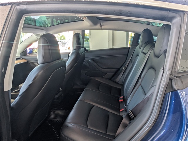 2019 Tesla Model 3 Long Range photo 8