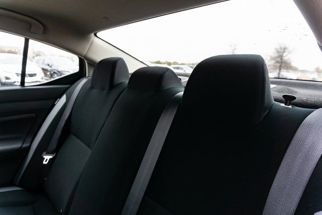 2025 Nissan Versa S photo 20