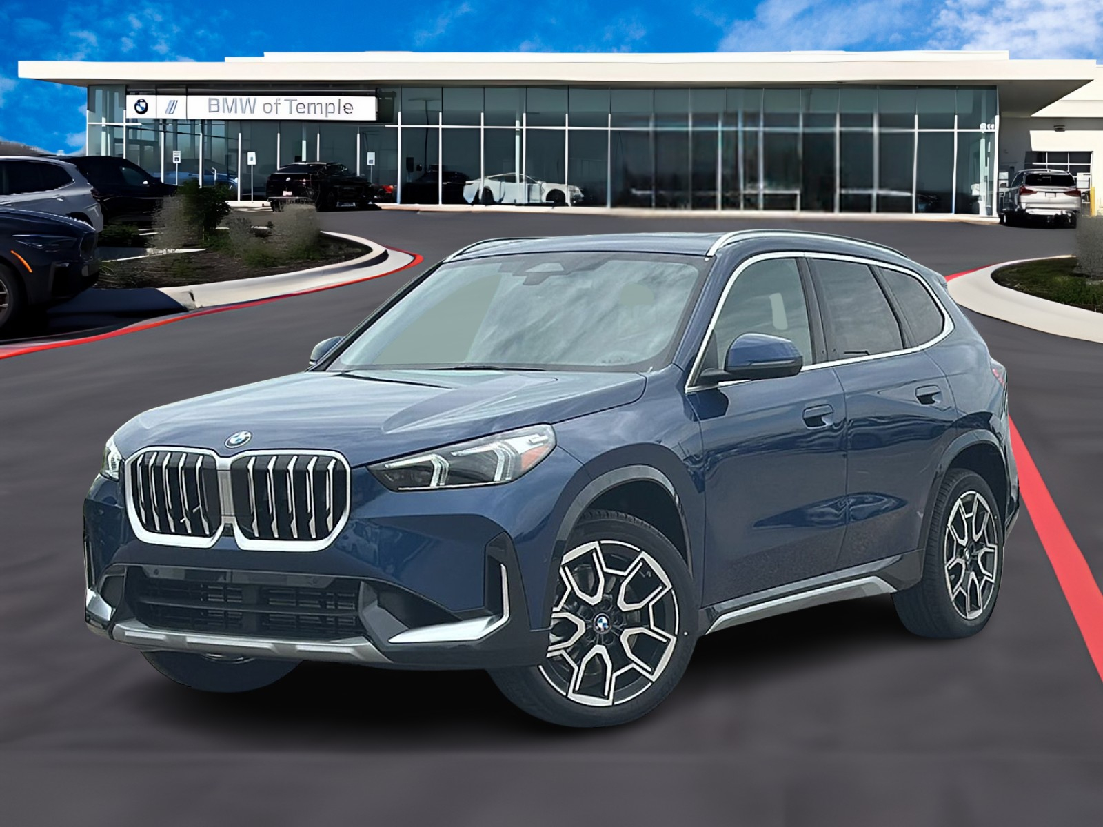 2025 BMW X1 28i's photo