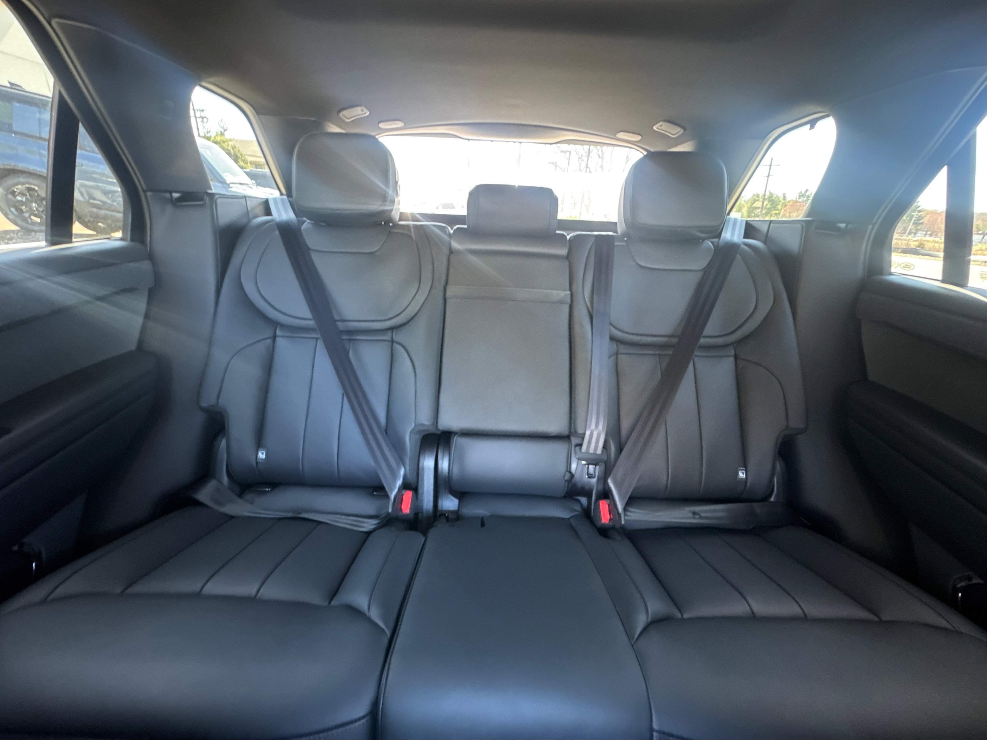 2025 Land Rover Range Rover Sport P360 S photo 12