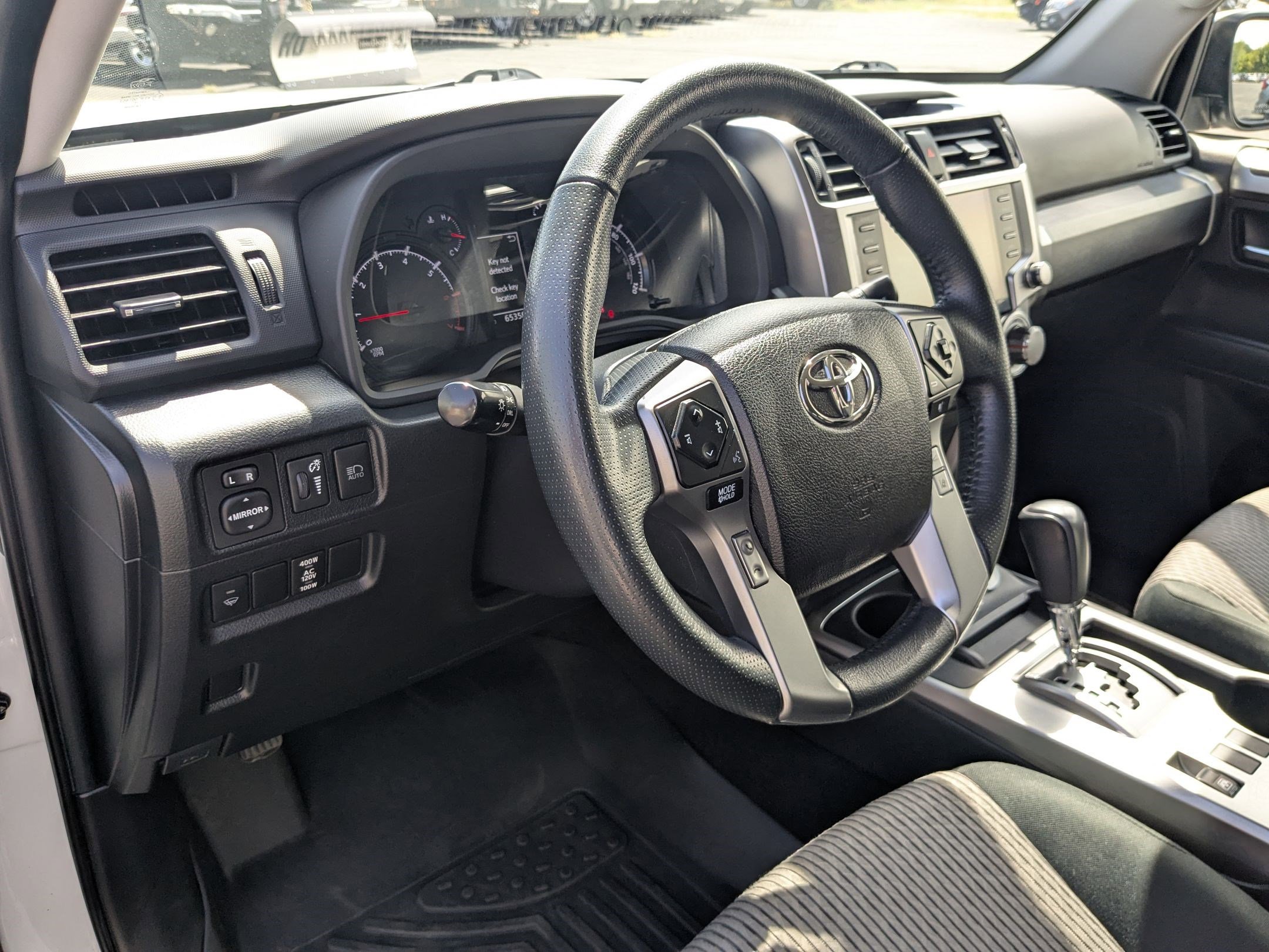 2021 Toyota 4Runner SR5 photo 13