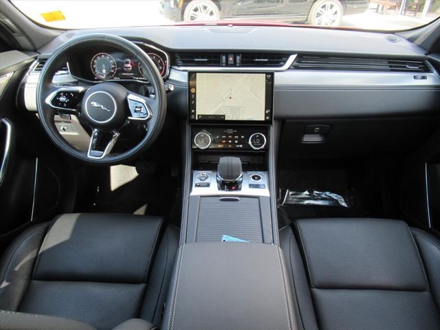 2024 Jaguar F-PACE P250 R-Dynamic S photo 11