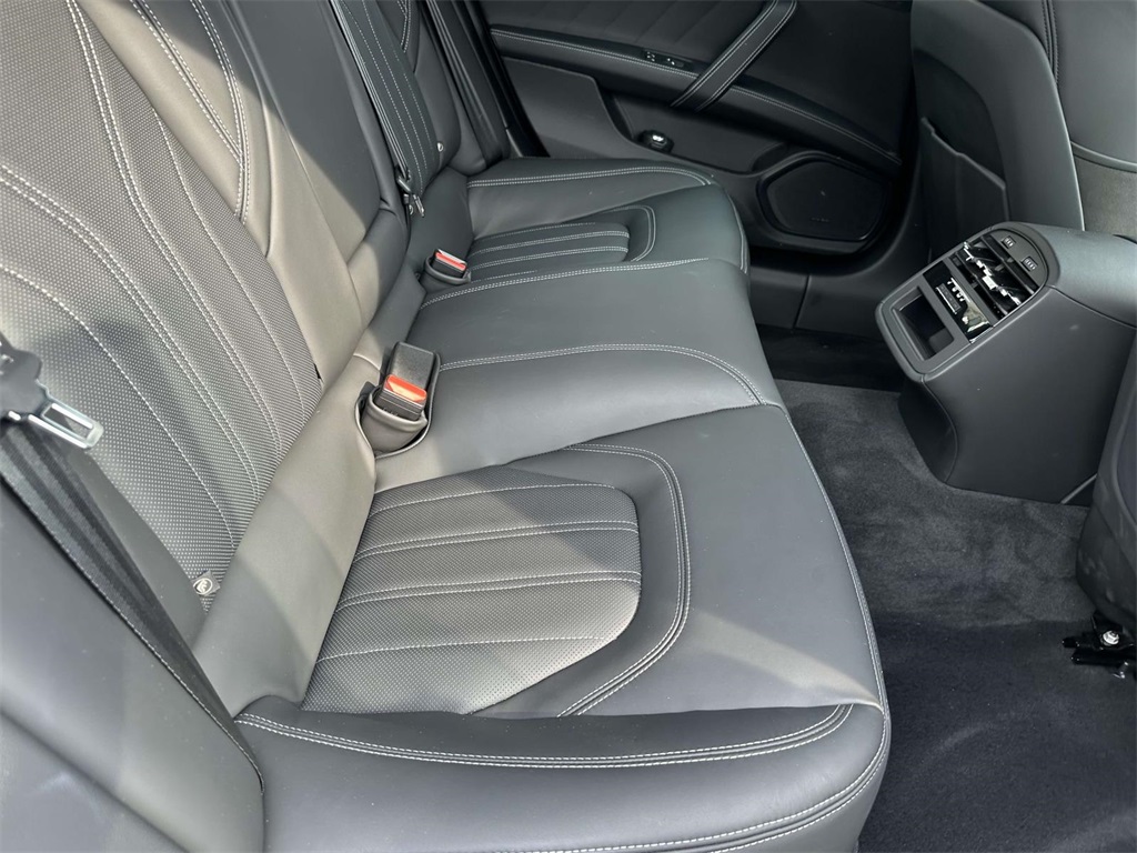 2022 Maserati Quattroporte Modena photo 12
