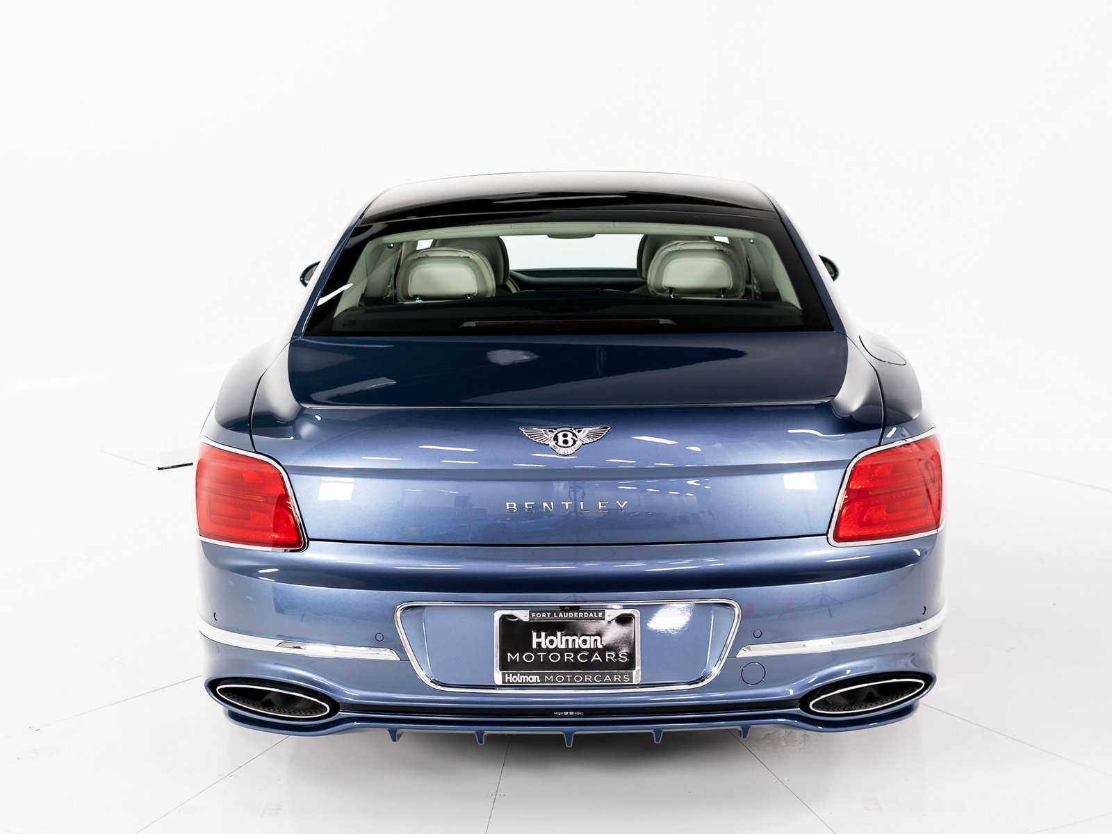 2025 Bentley Flying Spur Mulliner photo 3