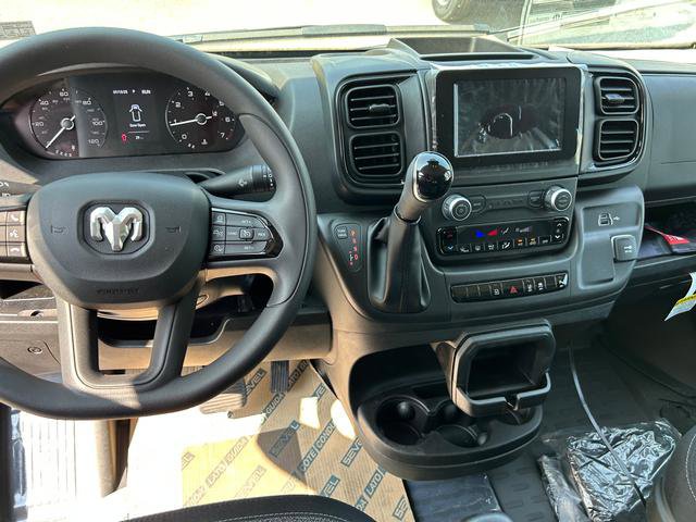 2025 Ram C/V Tradesman photo 8