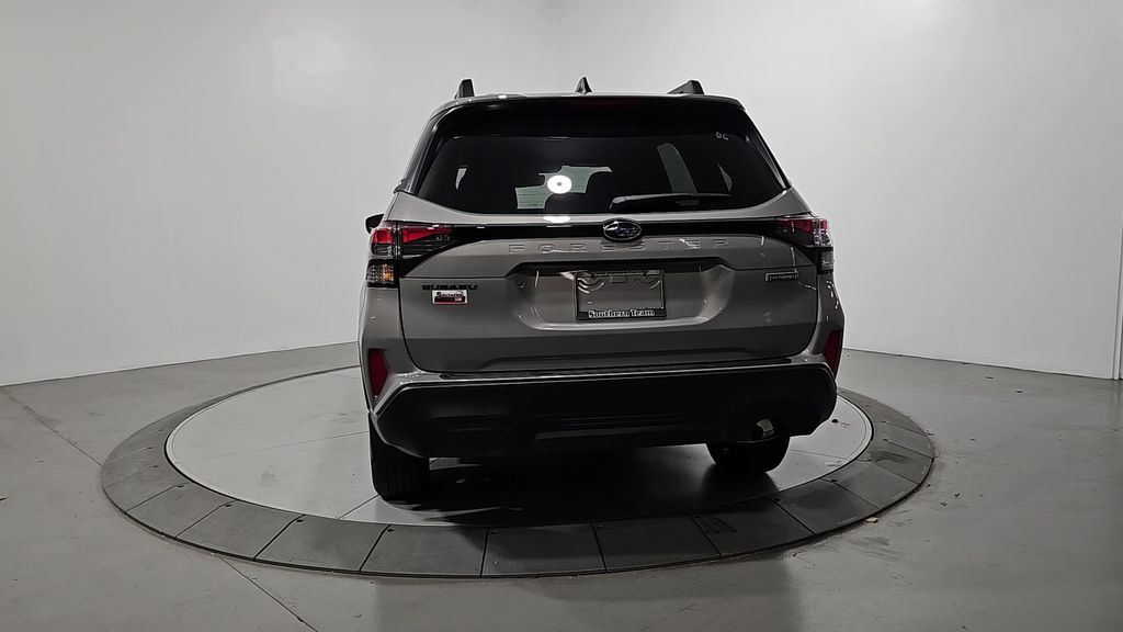 2025 Subaru Forester Premium photo 3