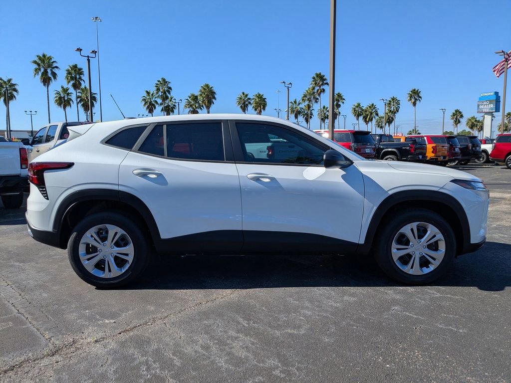 2026 Chevrolet Trax LS photo 4