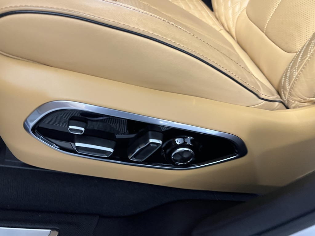2024 Jeep Grand Cherokee Summit photo 15