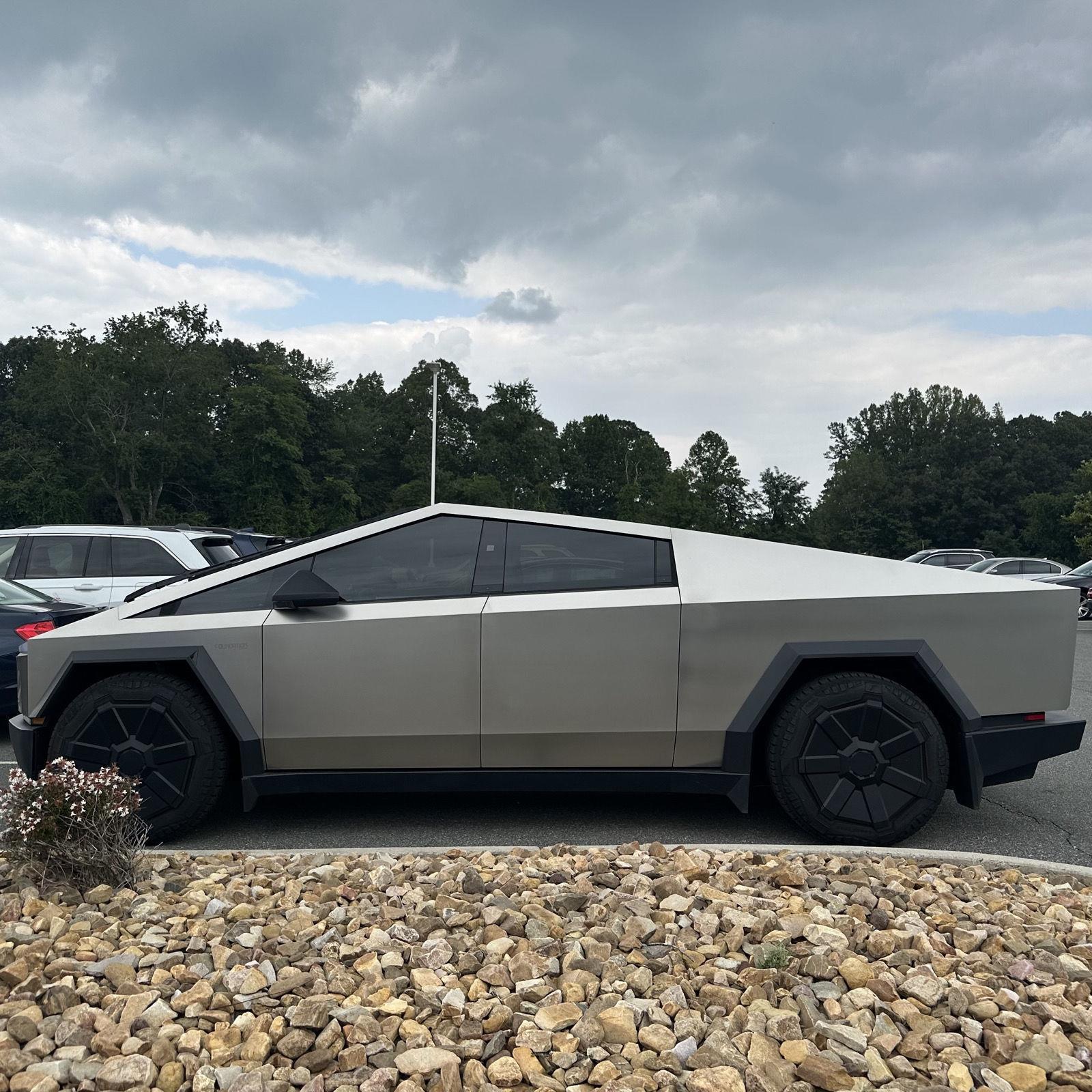 Used 2024 Tesla Cybertruck Base with VIN 7G2CEHED6RA020898 for sale in Lynchburg, VA