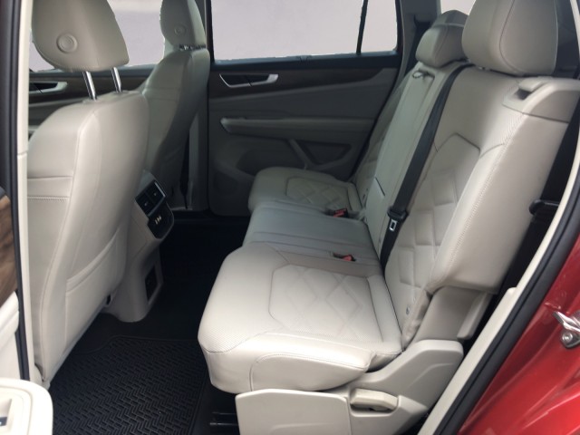 2024 Volkswagen Atlas SE Technology photo 12